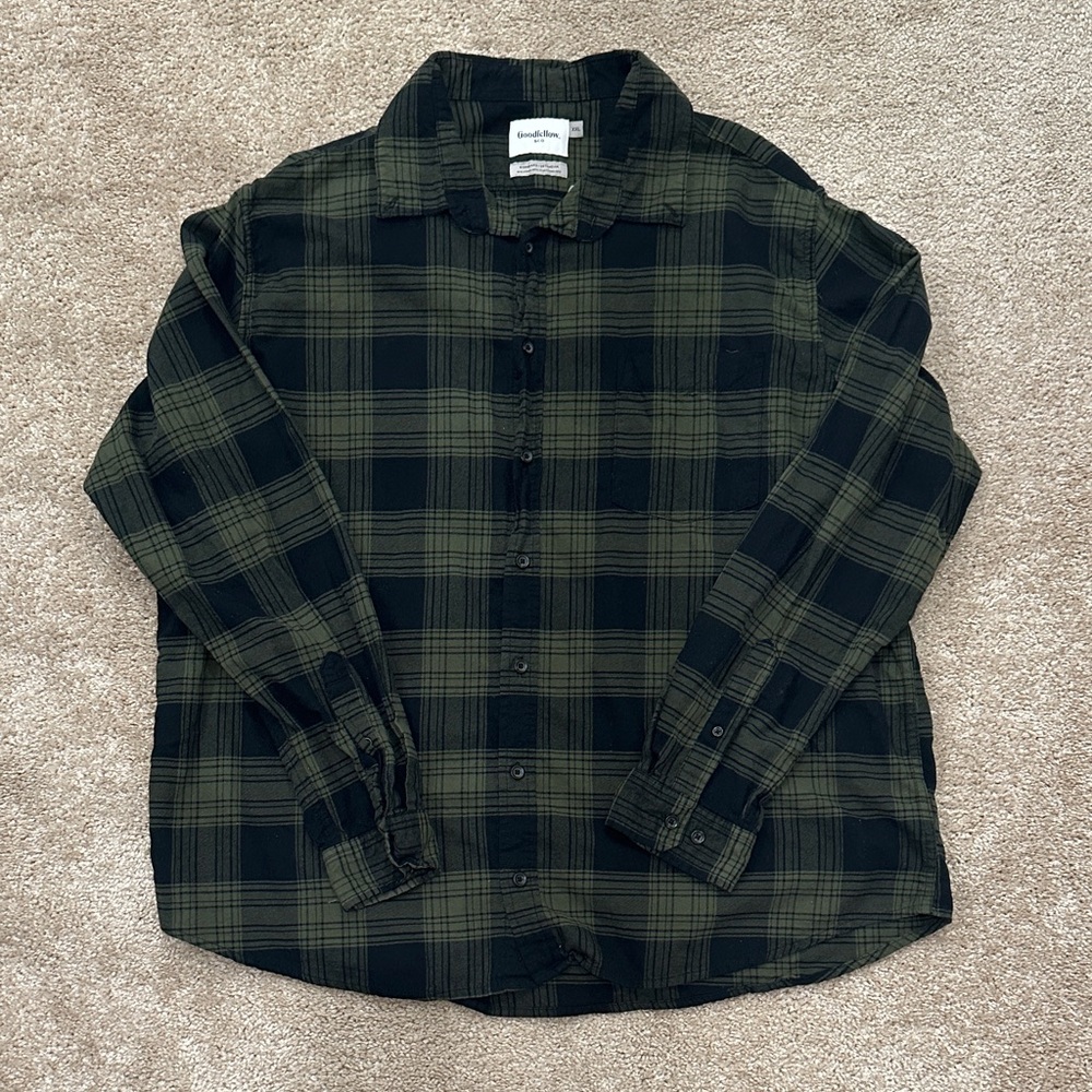 Goodfellow & Co Olive and Black One Pocket Checkered Shirt